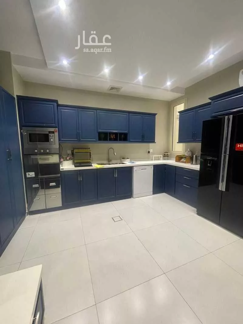 6 bedroom villa in Az Zomorod 15