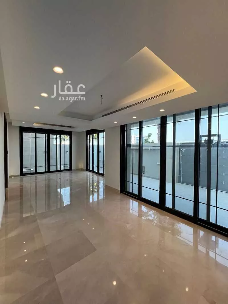 فيلا 10 غرف في الشاطئ 5