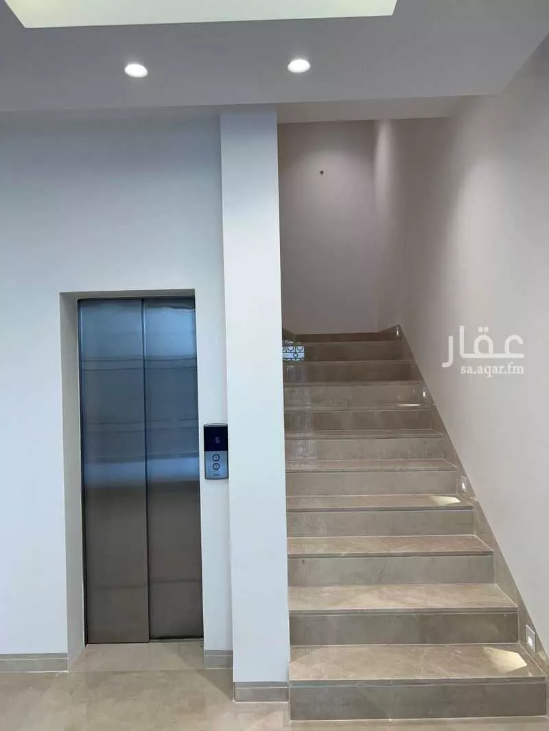 فيلا 10 غرف في الشاطئ 7