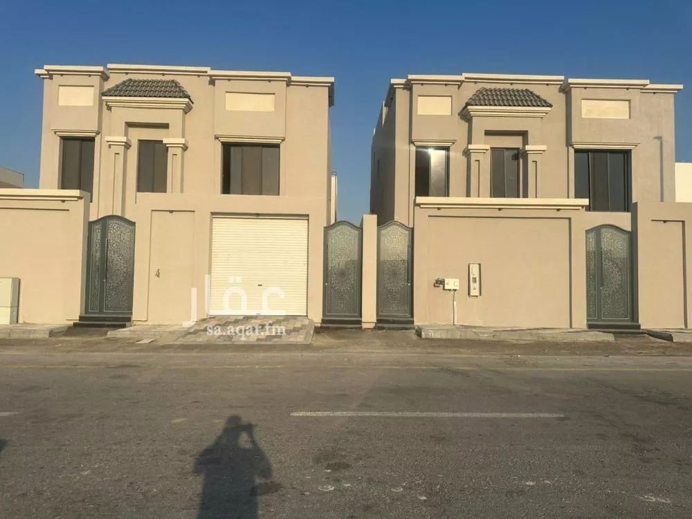 7 bedroom villa in Al Sufun 11