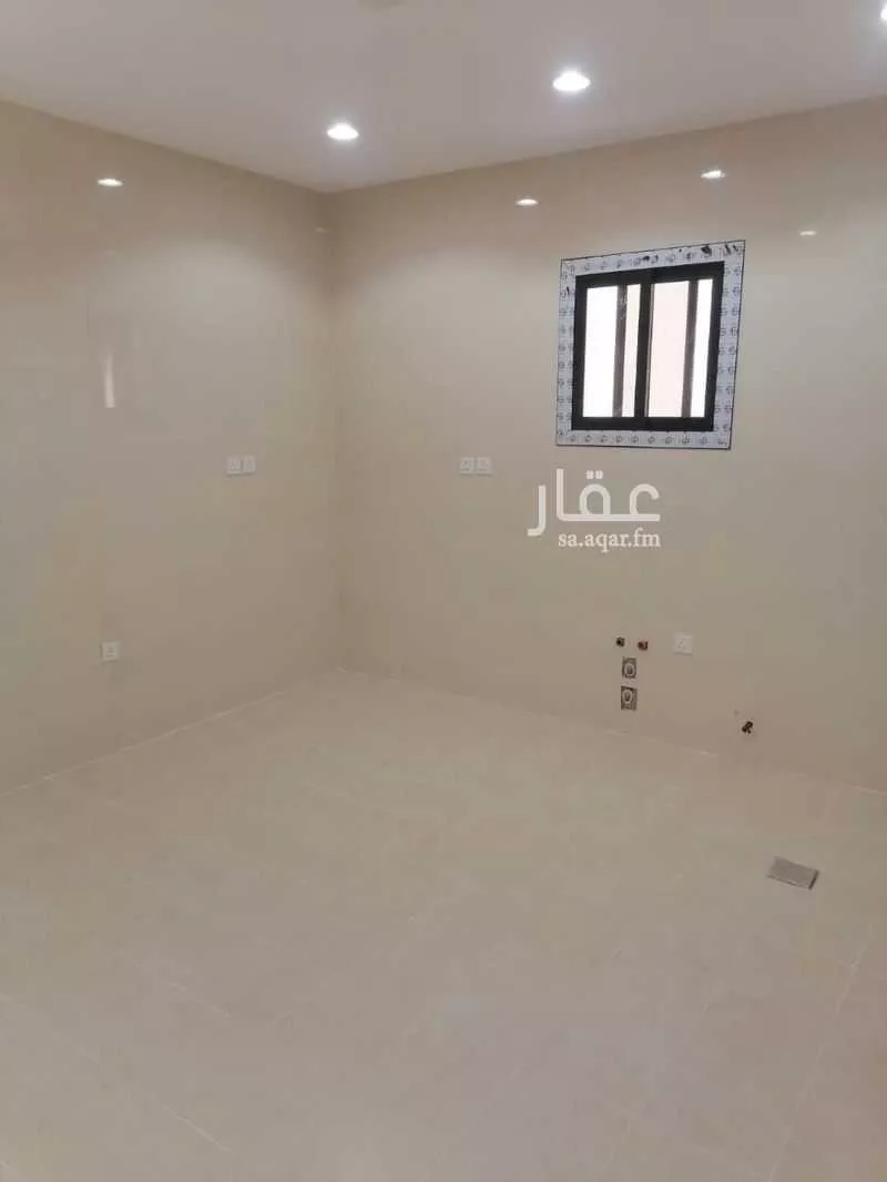 فيلا 7 غرف في طيبة 2