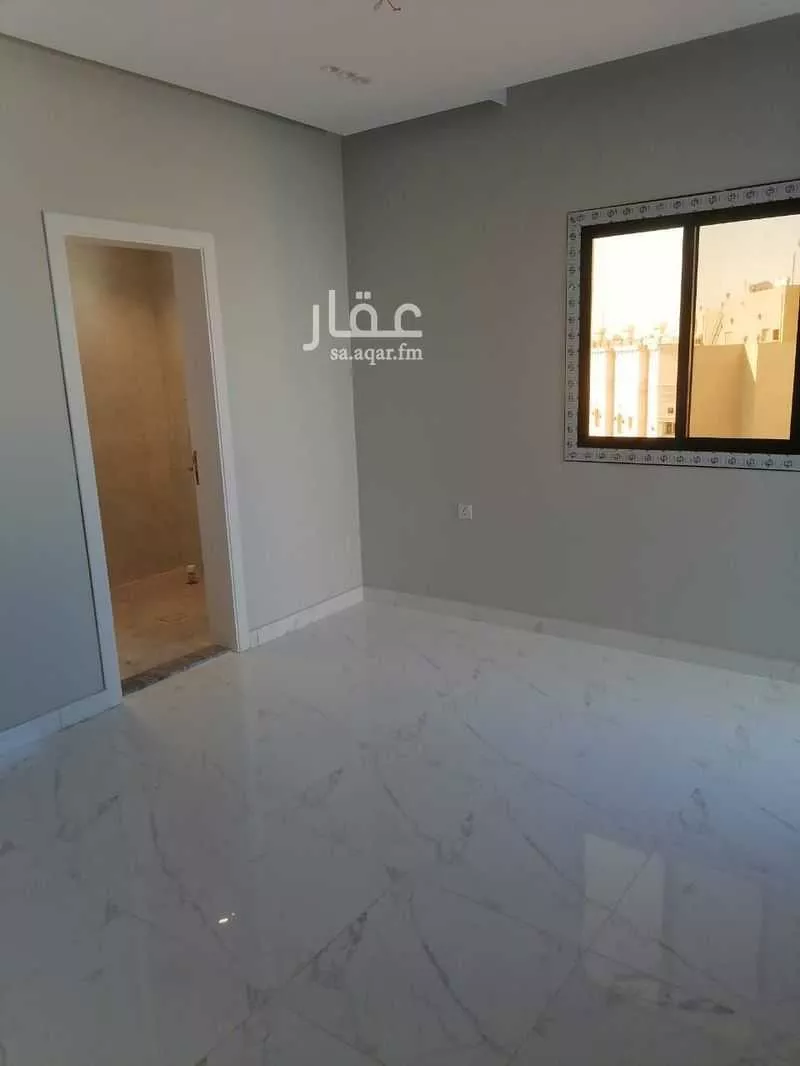 فيلا 7 غرف في طيبة 6