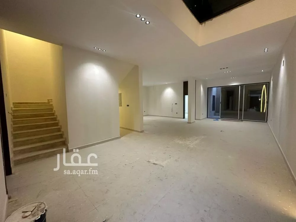 7 bedroom villa in As Sawari 11