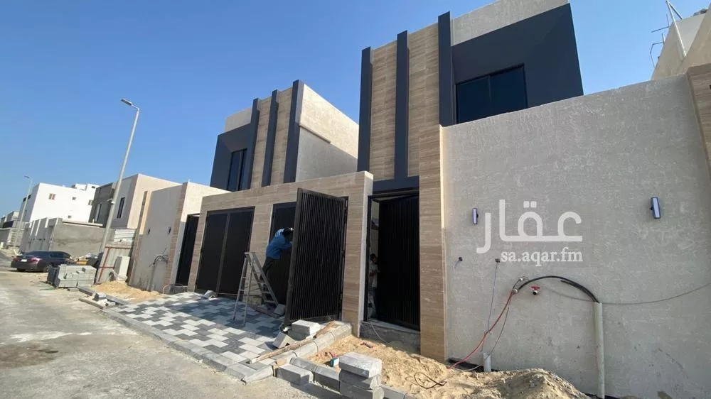 7 bedroom villa in As Sawari 12