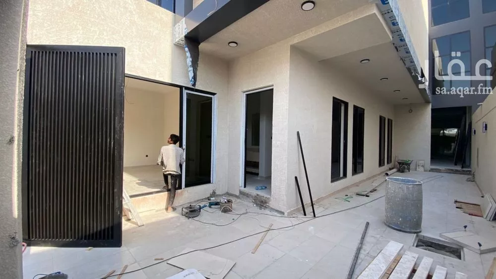 7 bedroom villa in As Sawari 9