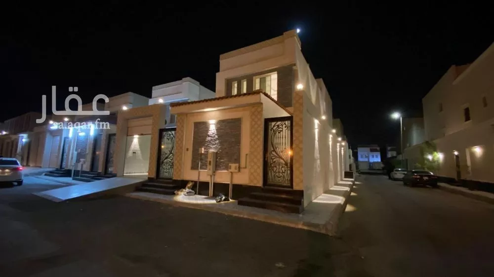 فيلا 7 غرف في الأمواج 9
