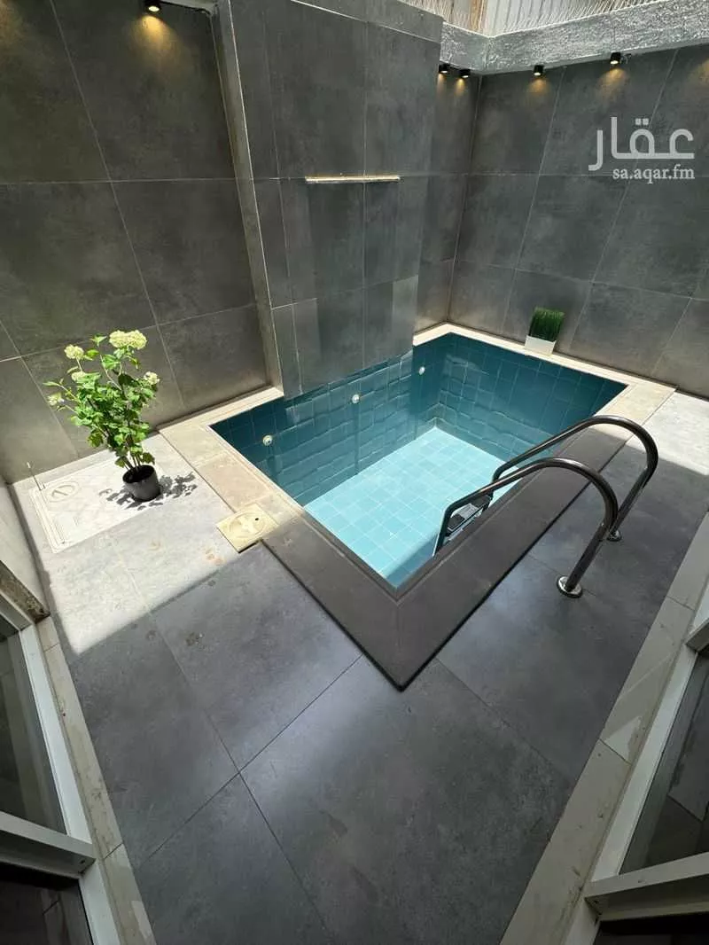 5 bedroom villa in Al Yaqout 2