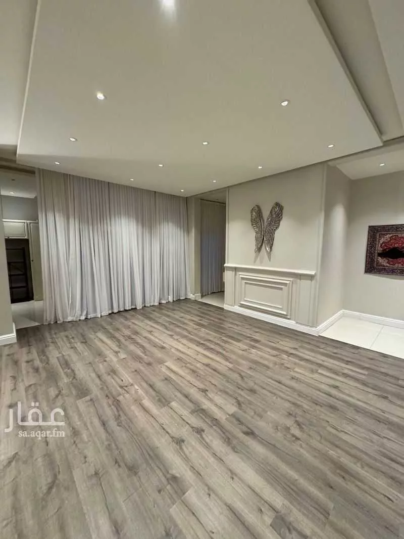 5 bedroom villa in Al Yaqout 11
