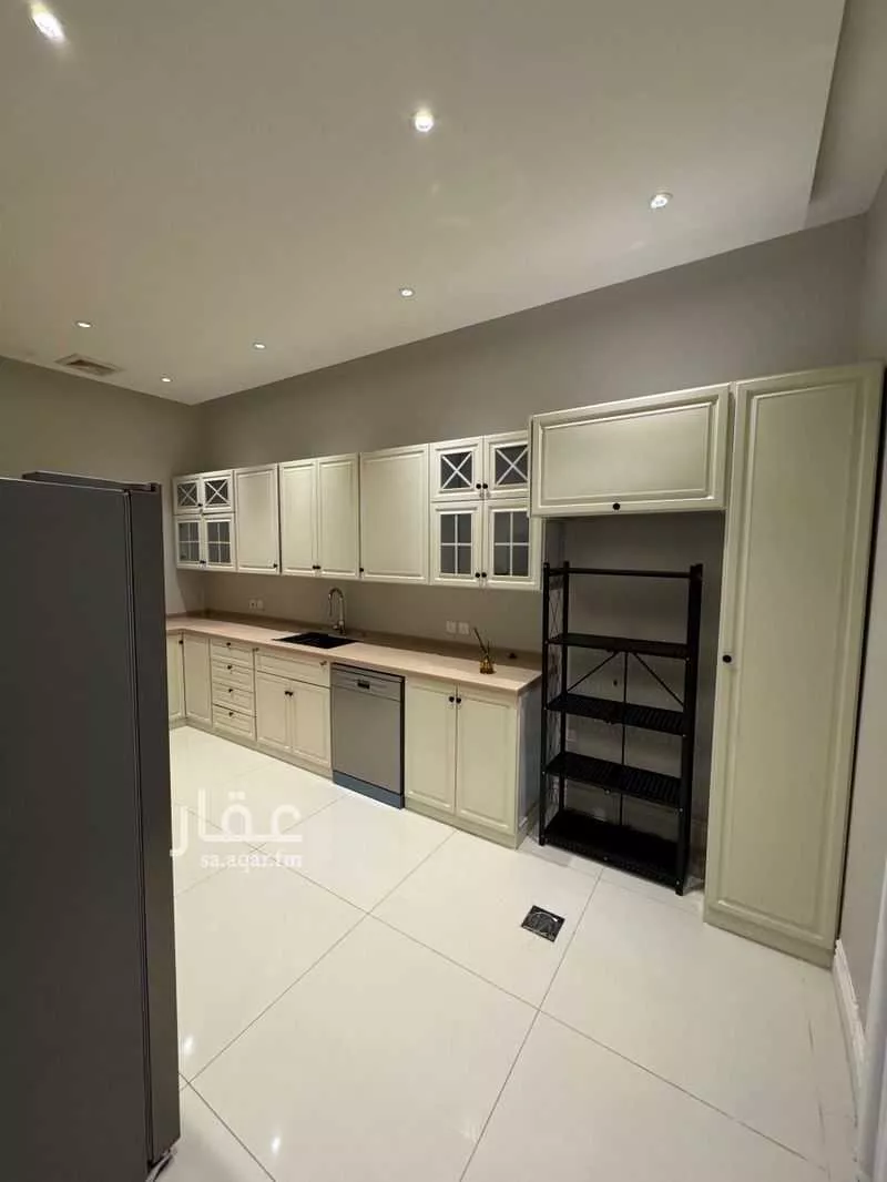 5 bedroom villa in Al Yaqout 4