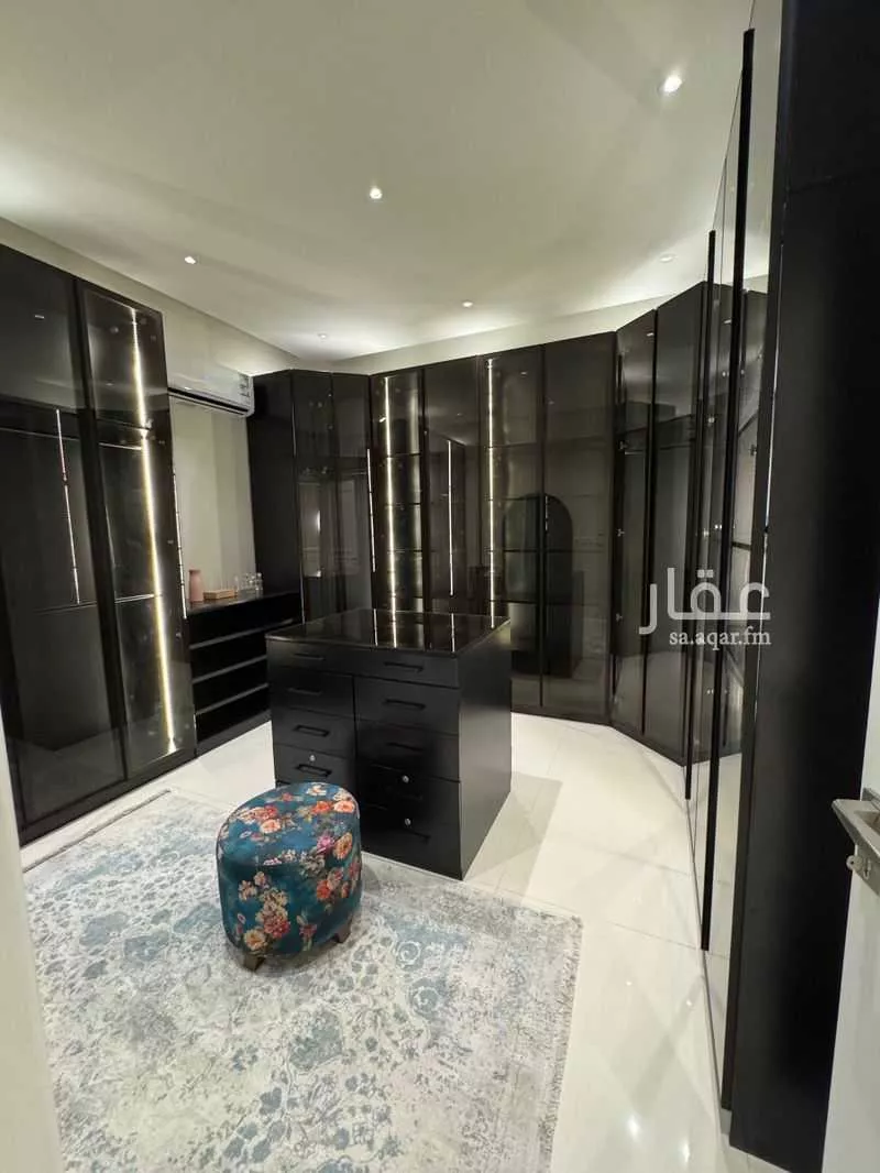 5 bedroom villa in Al Yaqout 7