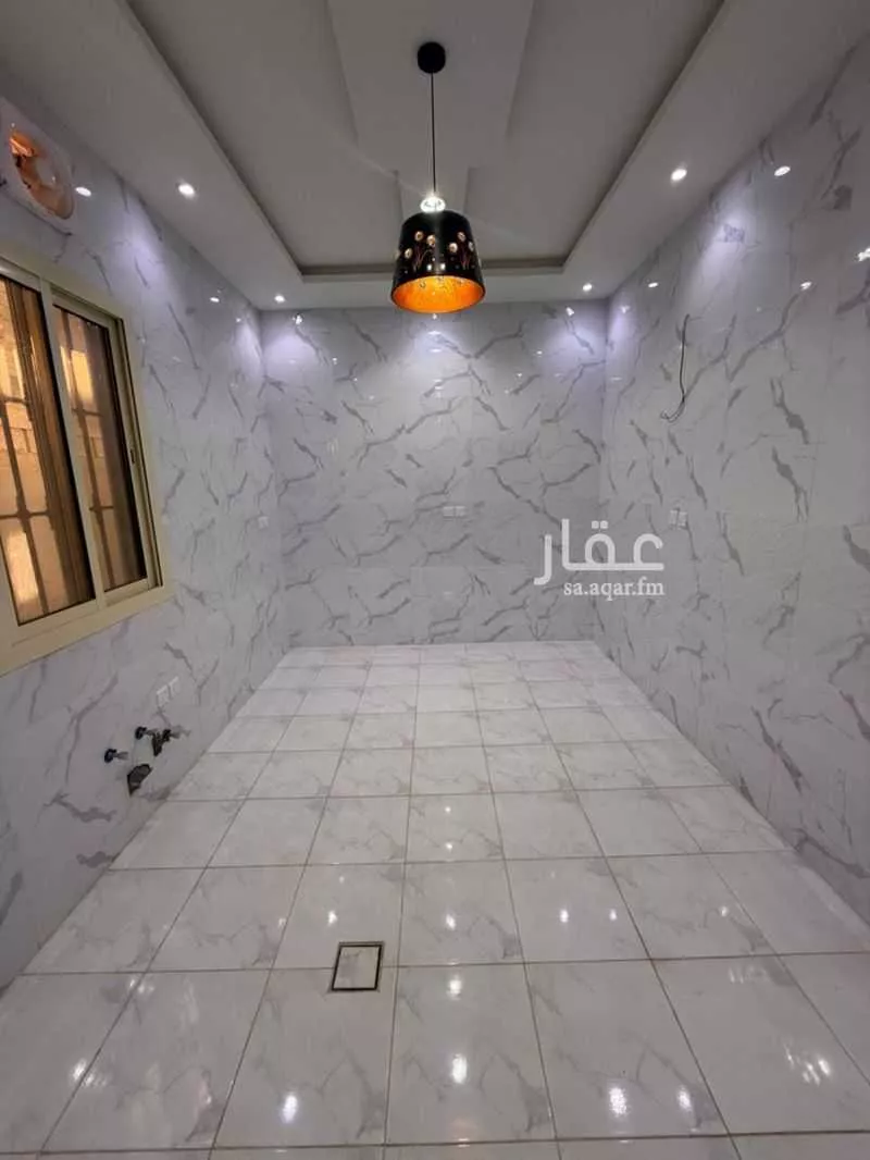 فيلا 6 غرف في الفروسية 8