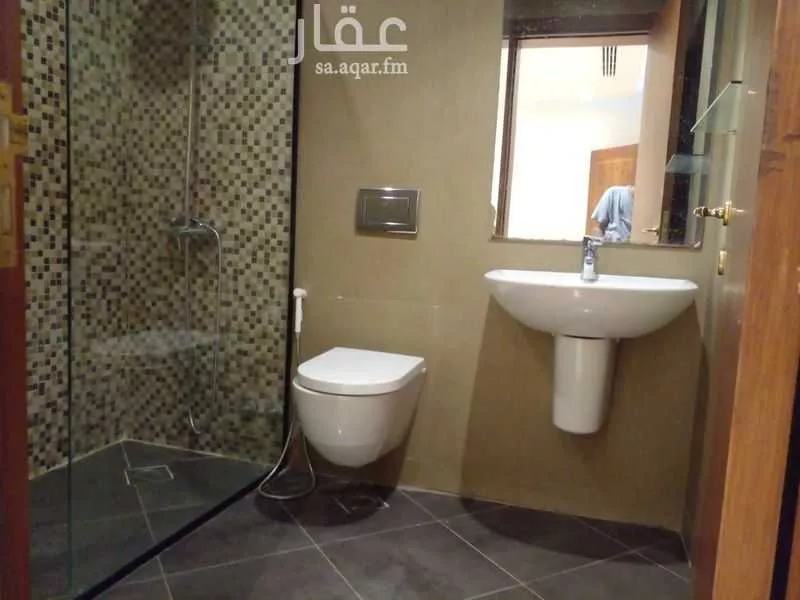 7 bedroom villa in Al Zahra 16