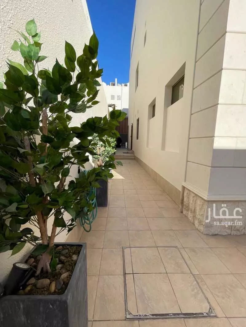 فيلا 4 غرف في الخالدية 7
