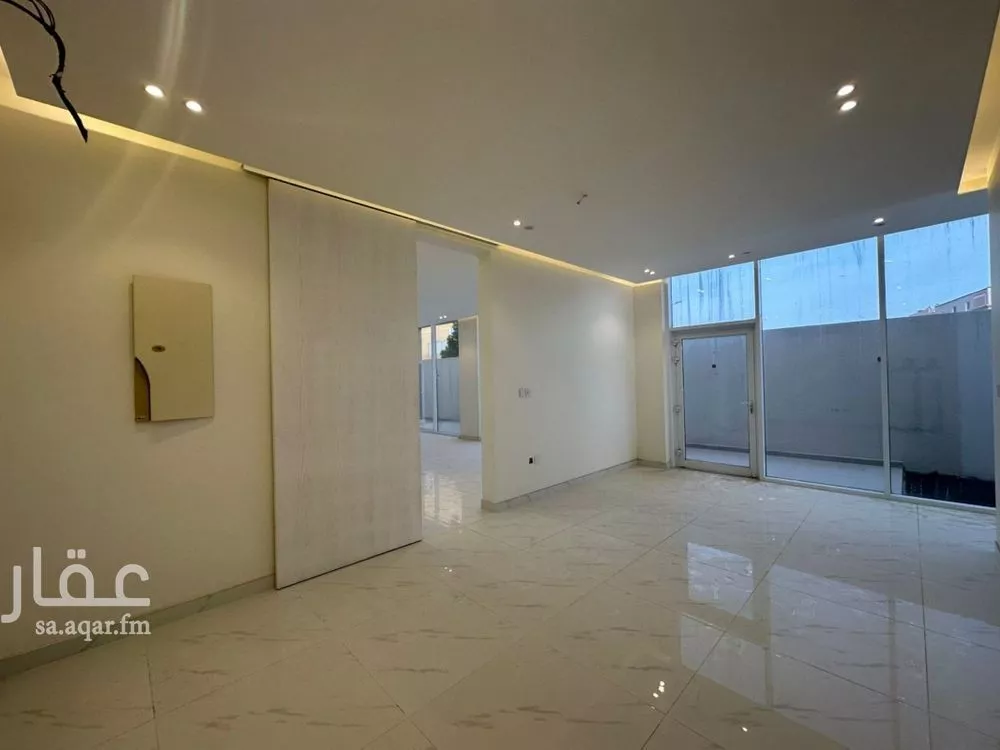 7 bedroom villa in Al Buhairah 8