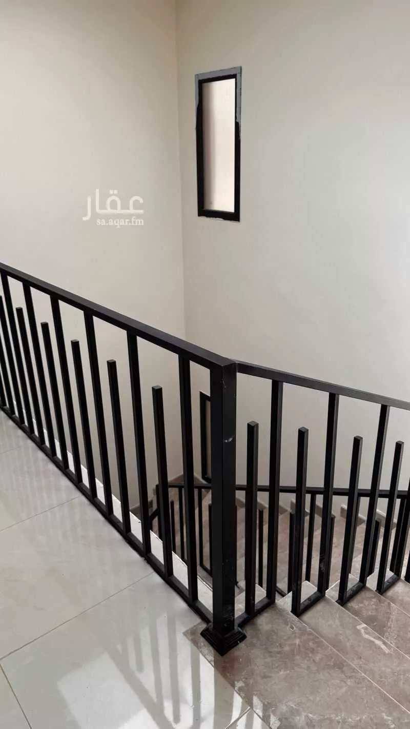 فيلا 5 غرف في الياقوت 10