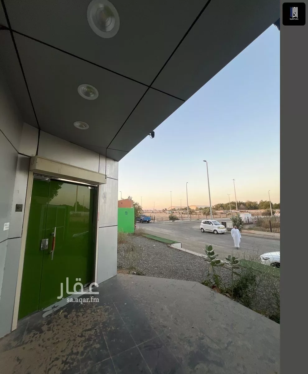 فيلا 7 غرف في البساتين 3
