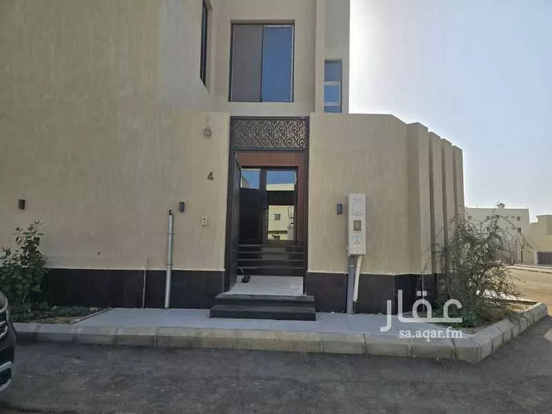 فيلا 4 غرف في الياقوت 6
