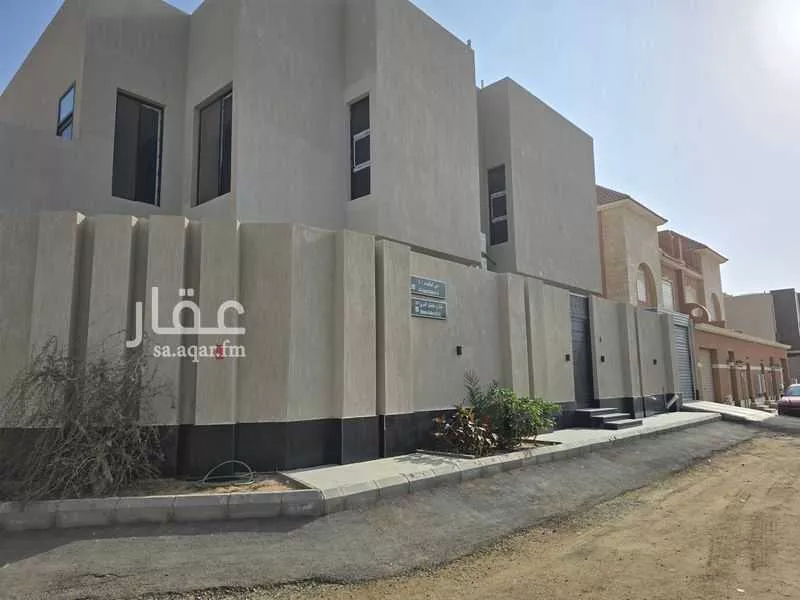 فيلا 4 غرف في الياقوت 7