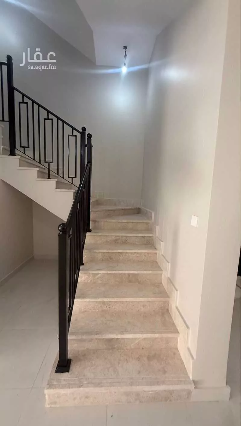 5 bedroom villa in Al Falah 18