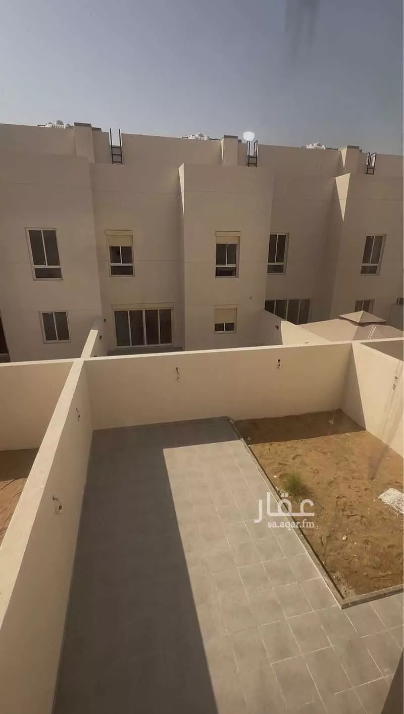 5 bedroom villa in Al Falah 27