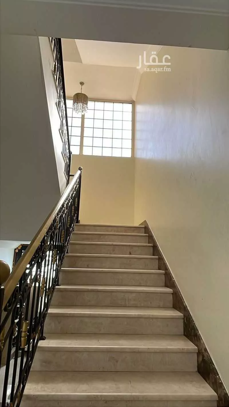 7 bedroom villa in Obhur Al Janoubiah 3