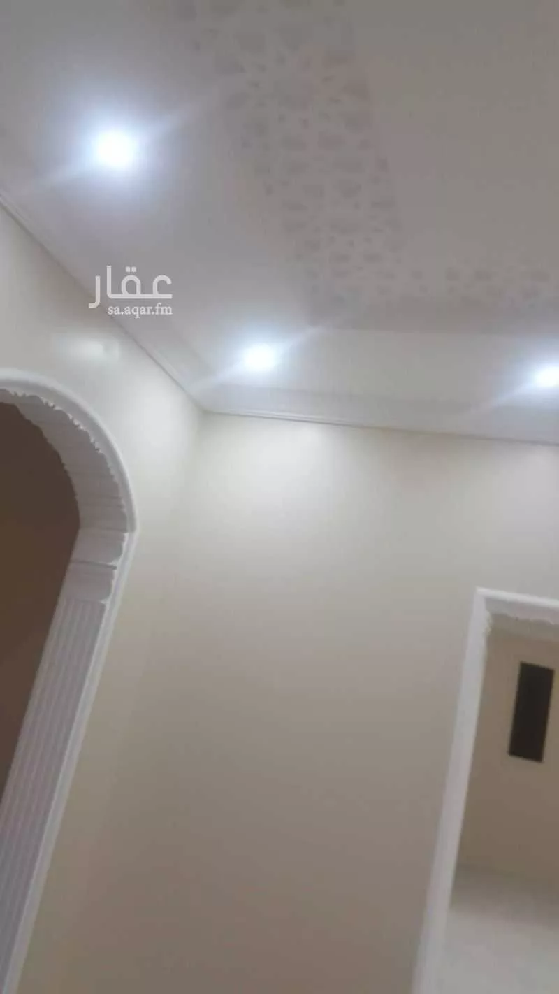 فيلا 6 غرف في ام السلم 24