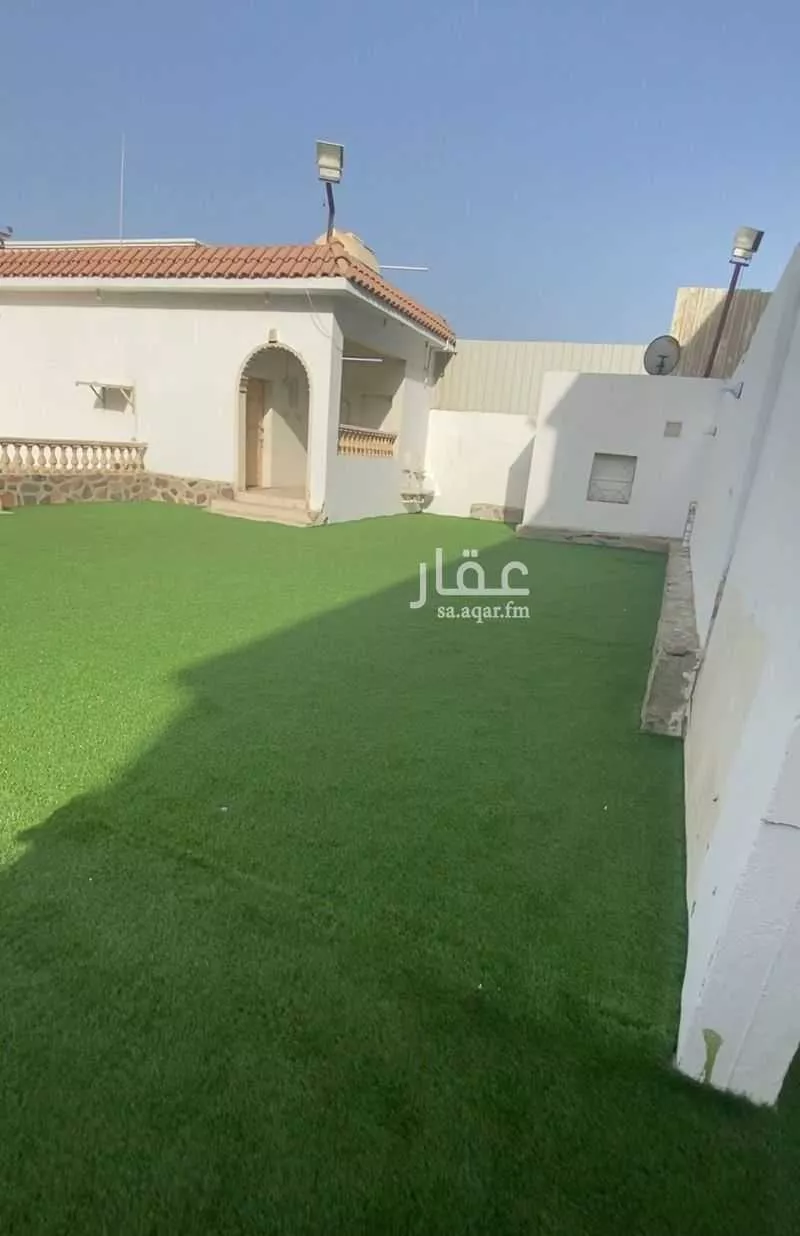فيلا 6 غرف في ام السلم 7
