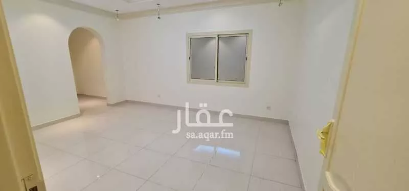 فيلا 4 غرف في الشرفية 2