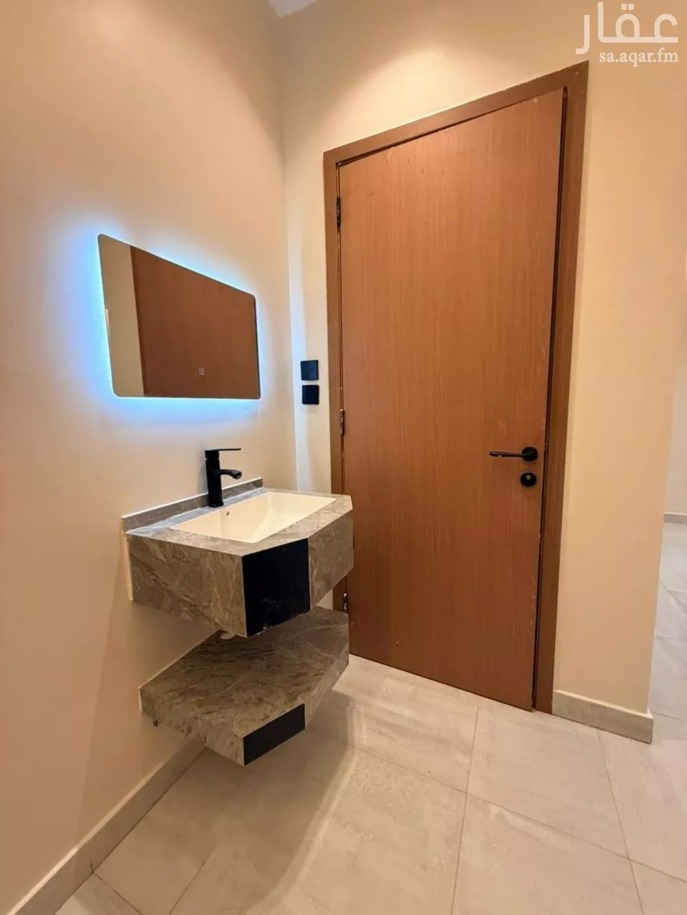 3 bedroom apartment in Al Nuzhah 7