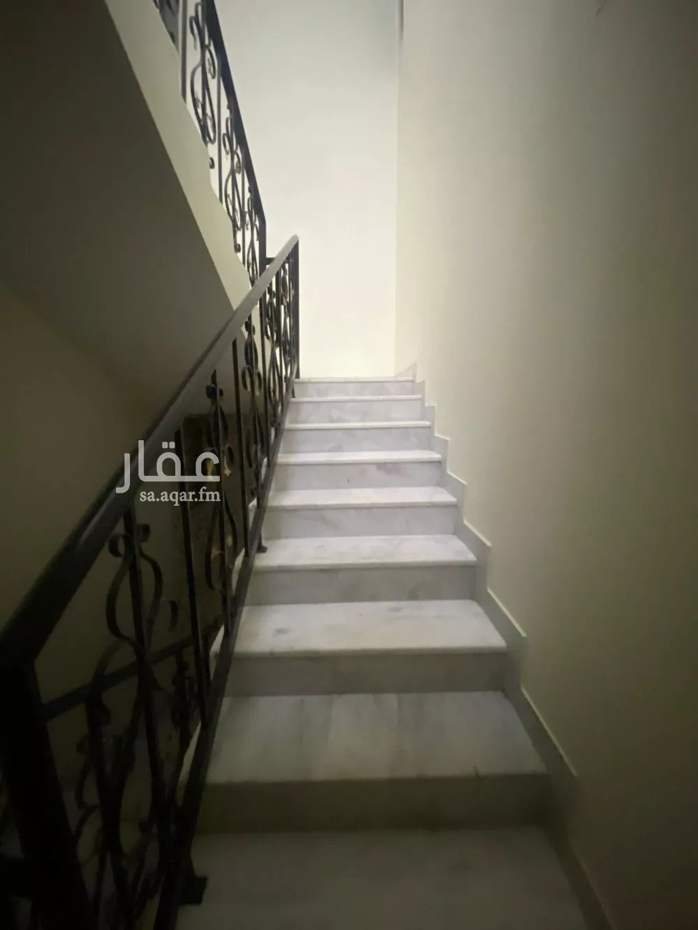 3 bedroom floor in Al Munsiyah 6