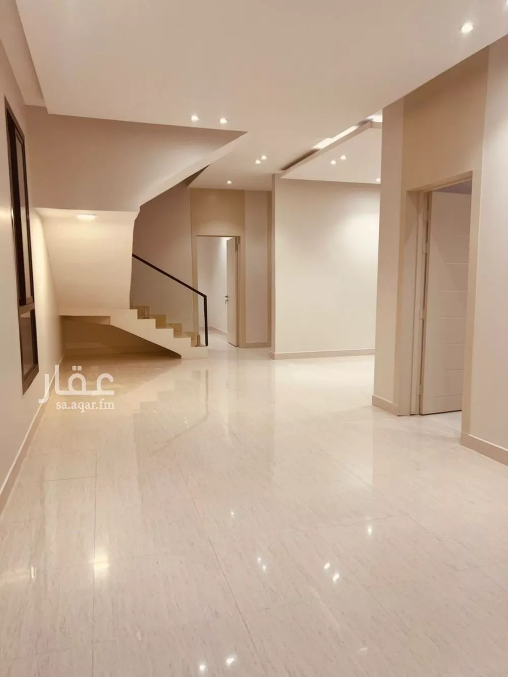 4 bedroom villa in Al Munsiyah, Riyadh 6