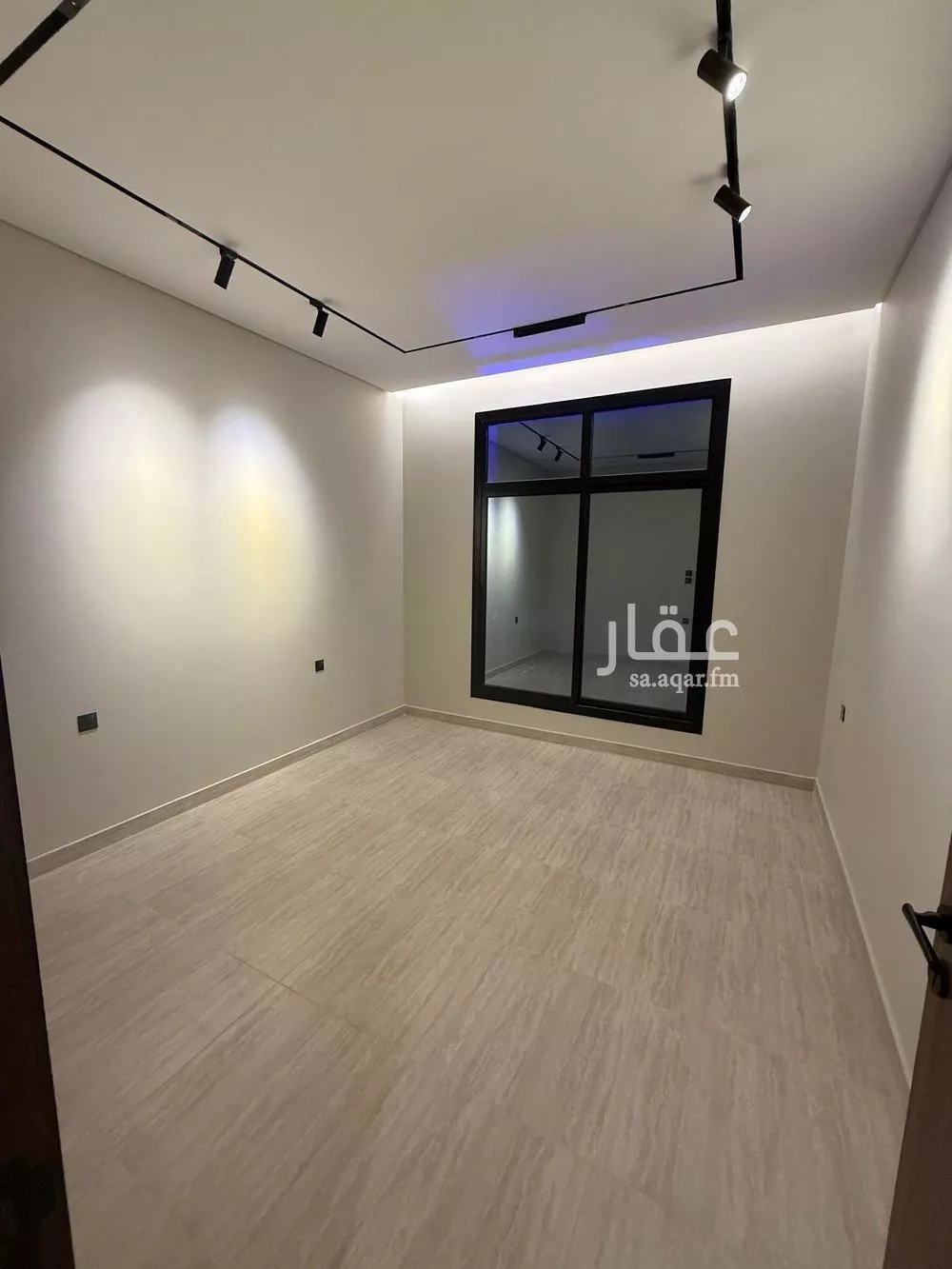 3 bedroom apartment in Al Nuzhah 10