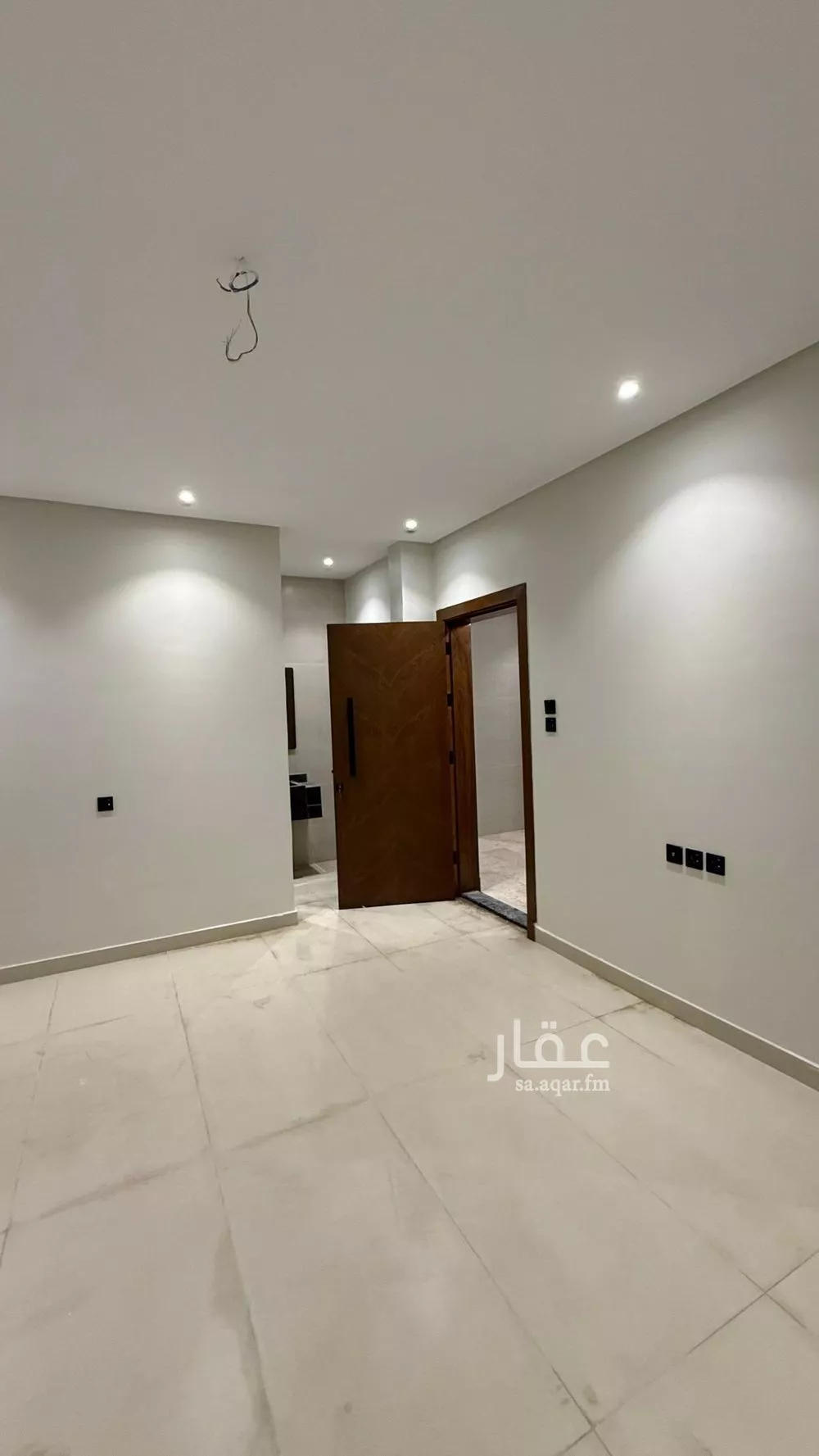 شقة 4 غرف في الجامعة 8