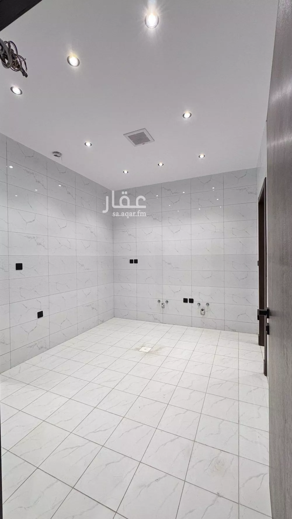 4 bedroom apartment in Al Safa 9