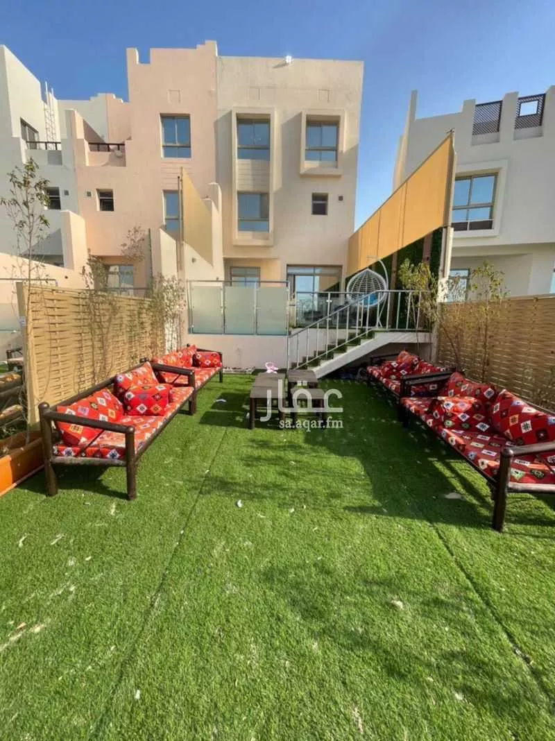 4 bedroom villa in Al Murjan 6