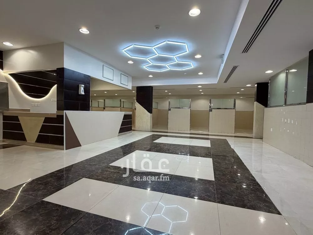 13 bedroom building in Uhud, Eastern Province 9