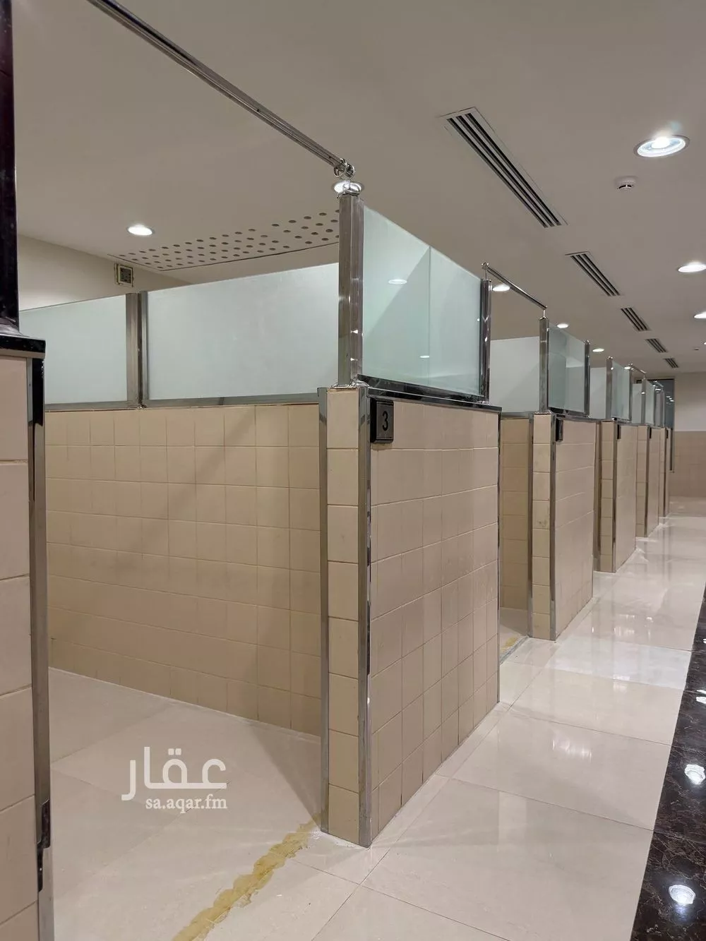 13 bedroom building in Uhud, Eastern Province 11