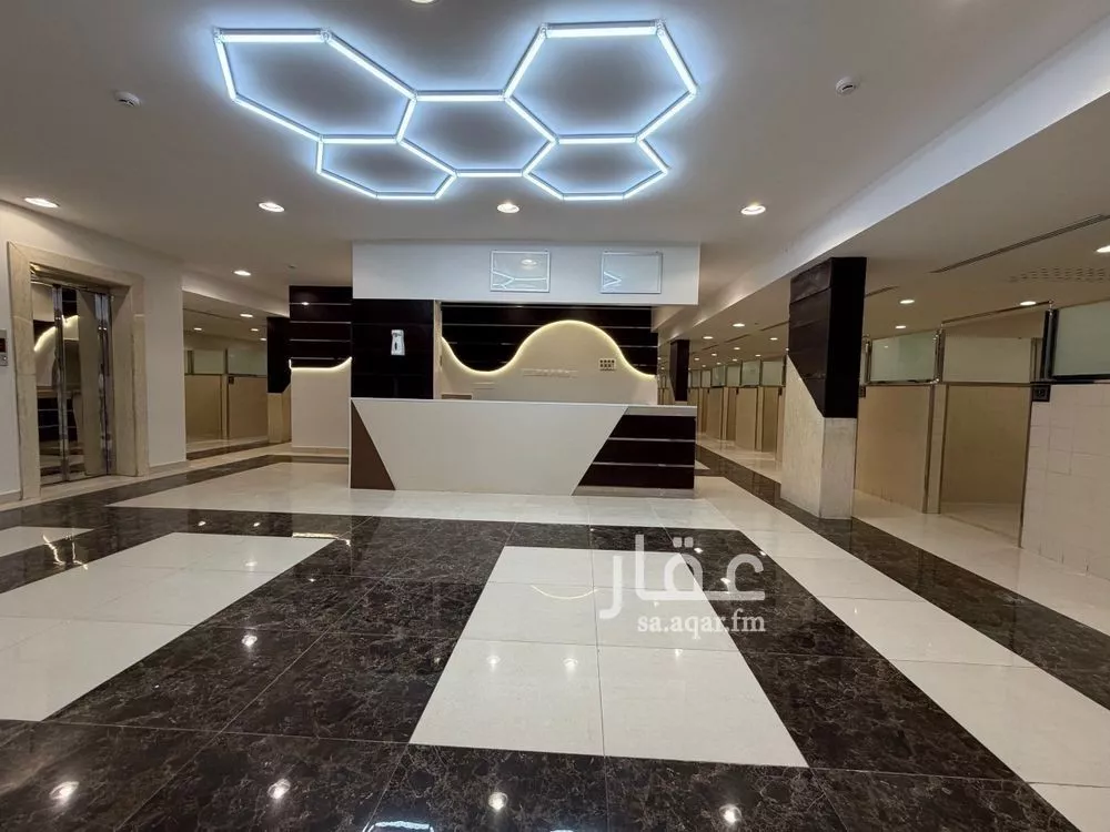 13 bedroom building in Uhud, Eastern Province 8