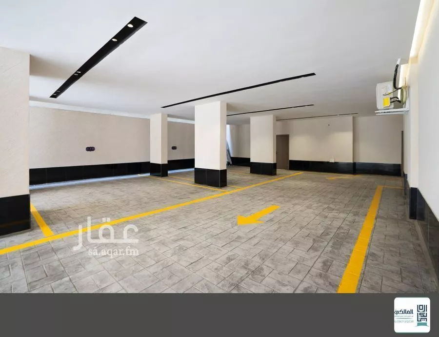 4 bedroom apartment in Al Rawdah 13