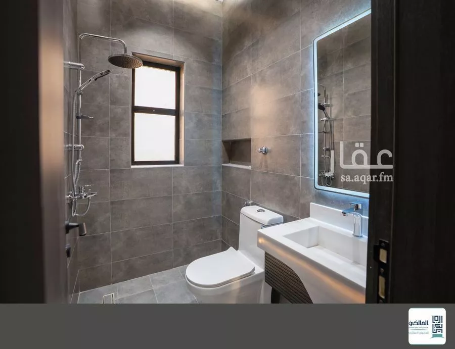 4 bedroom apartment in Al Rawdah 5