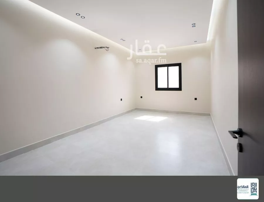 4 bedroom apartment in Al Rawdah 10