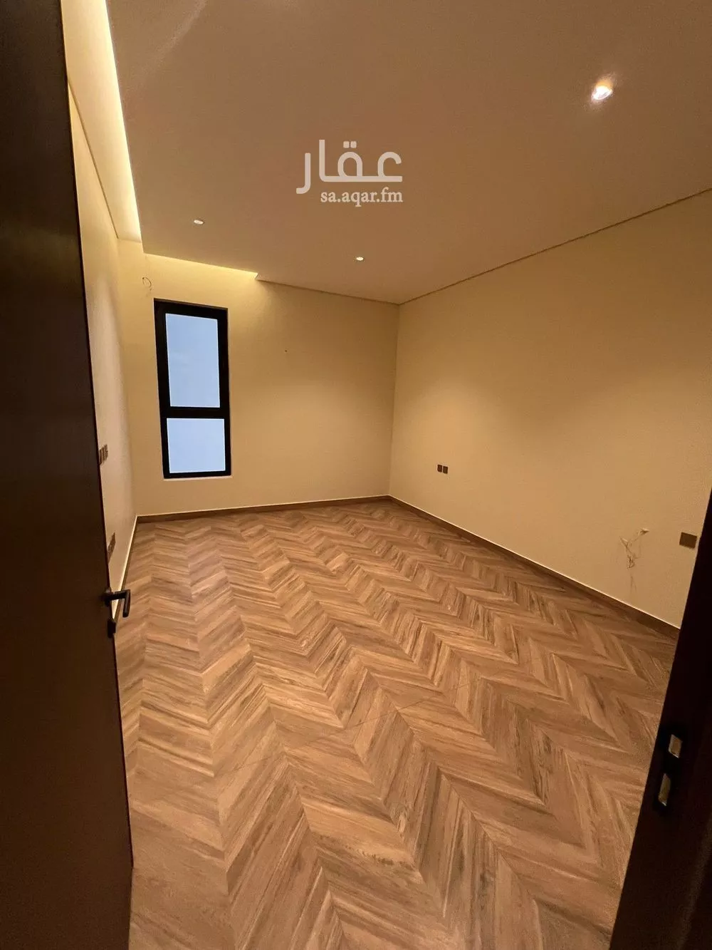 دور 4 غرف في الملك عبدالله 9