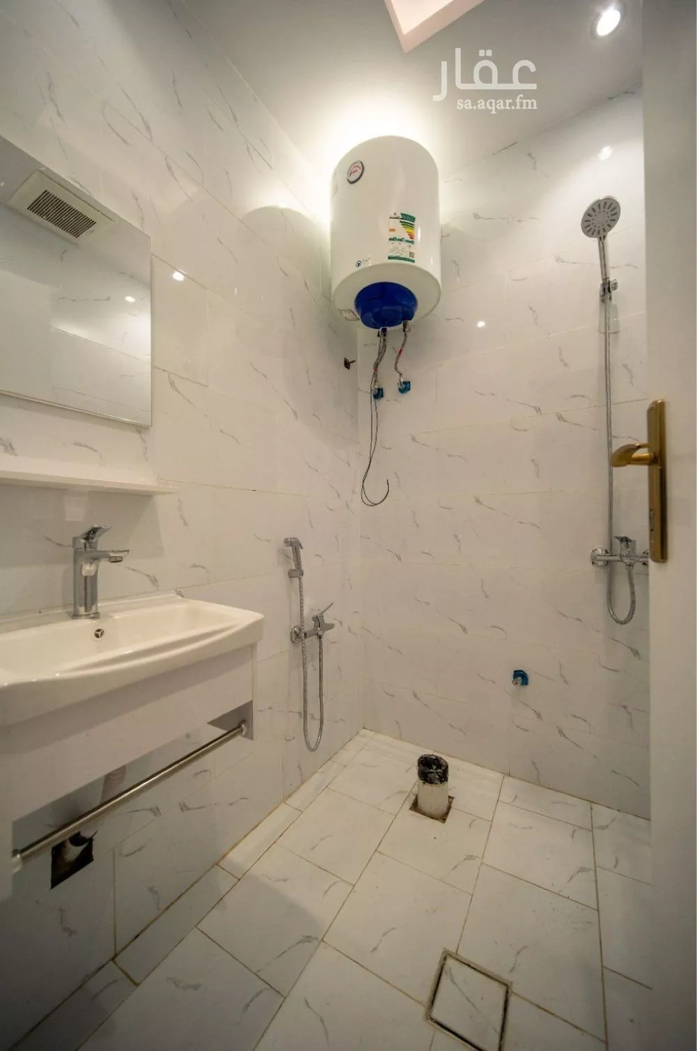 1 bedroom apartment in Al Qairawan 3