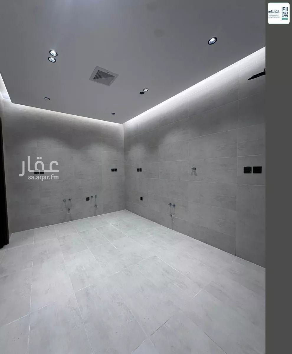 4 bedroom apartment in Al Naeem 8