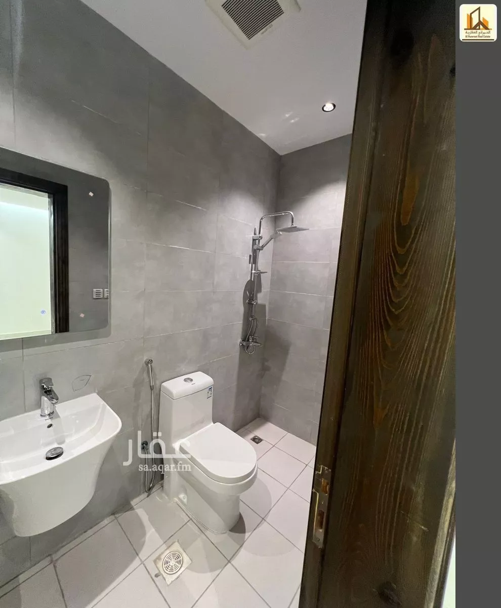 4 bedroom apartment in Al Rehab 8