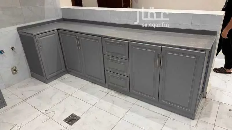 شقة في الربوة