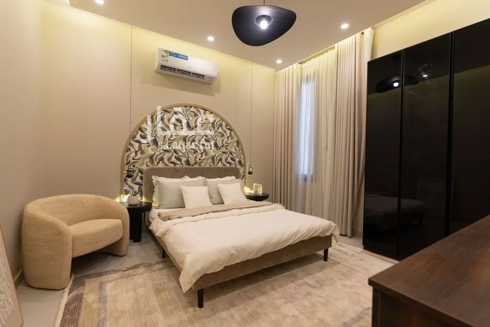 4 bedroom apartment in Al Safa 7