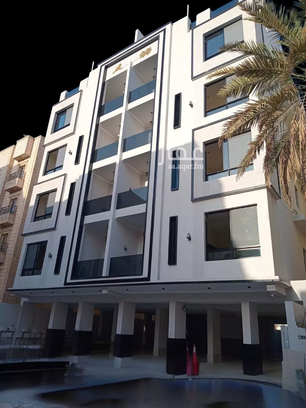 6 bedroom apartment in Al Nahda 4