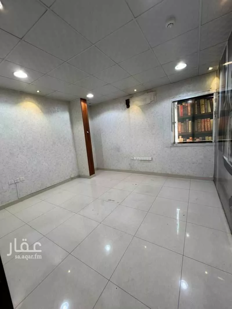 4 bedroom office in Al Rawdah, Riyadh 5