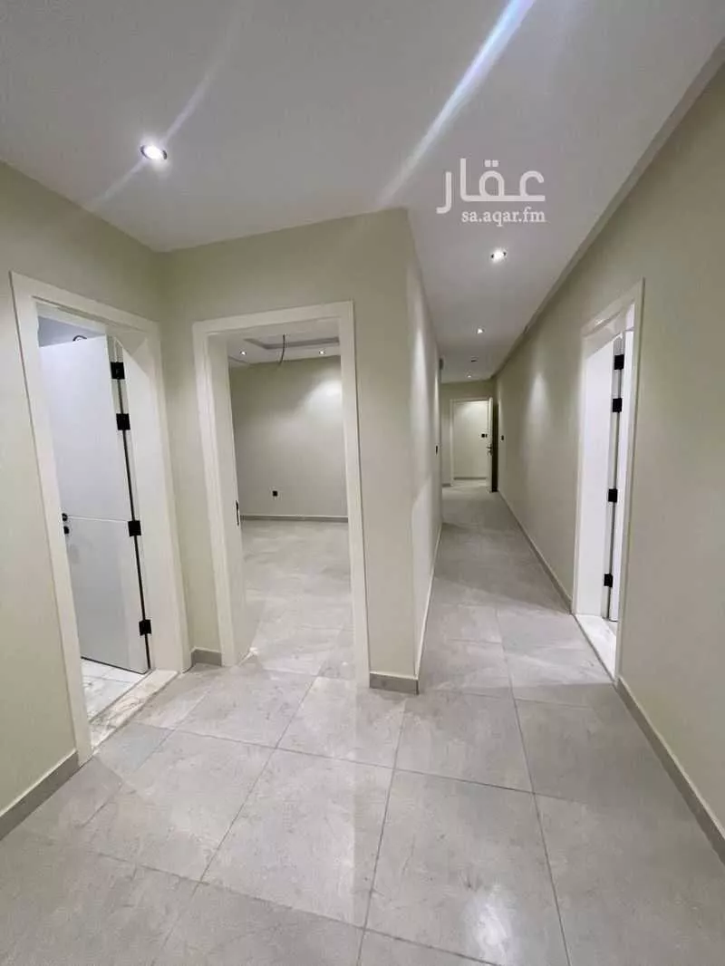 شقة 7 غرف في الريان 3